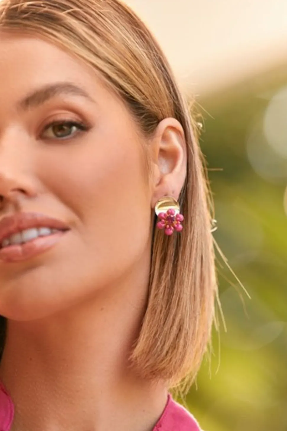 Adorne Audrey Resin Mix Flower Stud | Fuschia