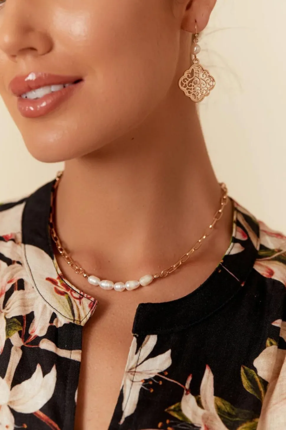 Adorne Monte Vintage Charm Hook Earrings | Gold