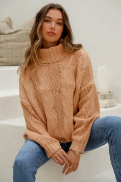 Fashion Express Tuscan Cable Knit | Camel
