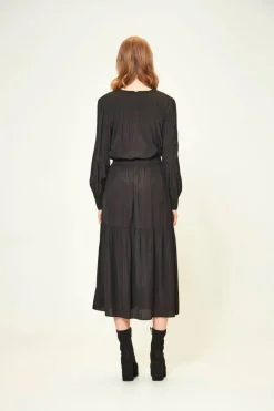 Glide By Verge Strike Skirt | Black