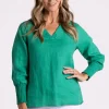 Silvermaple Collection Carrie Linen V-Neck Top | Emerald