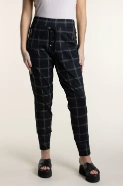 Two T's Check Ponte Panel Pant | Large Check
