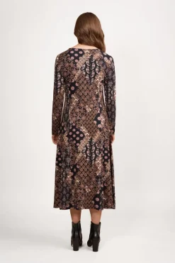 Vassalli Longline Swing Knit Dress | Rhapsody