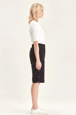 Verge Acrobat Rolled Short | Black